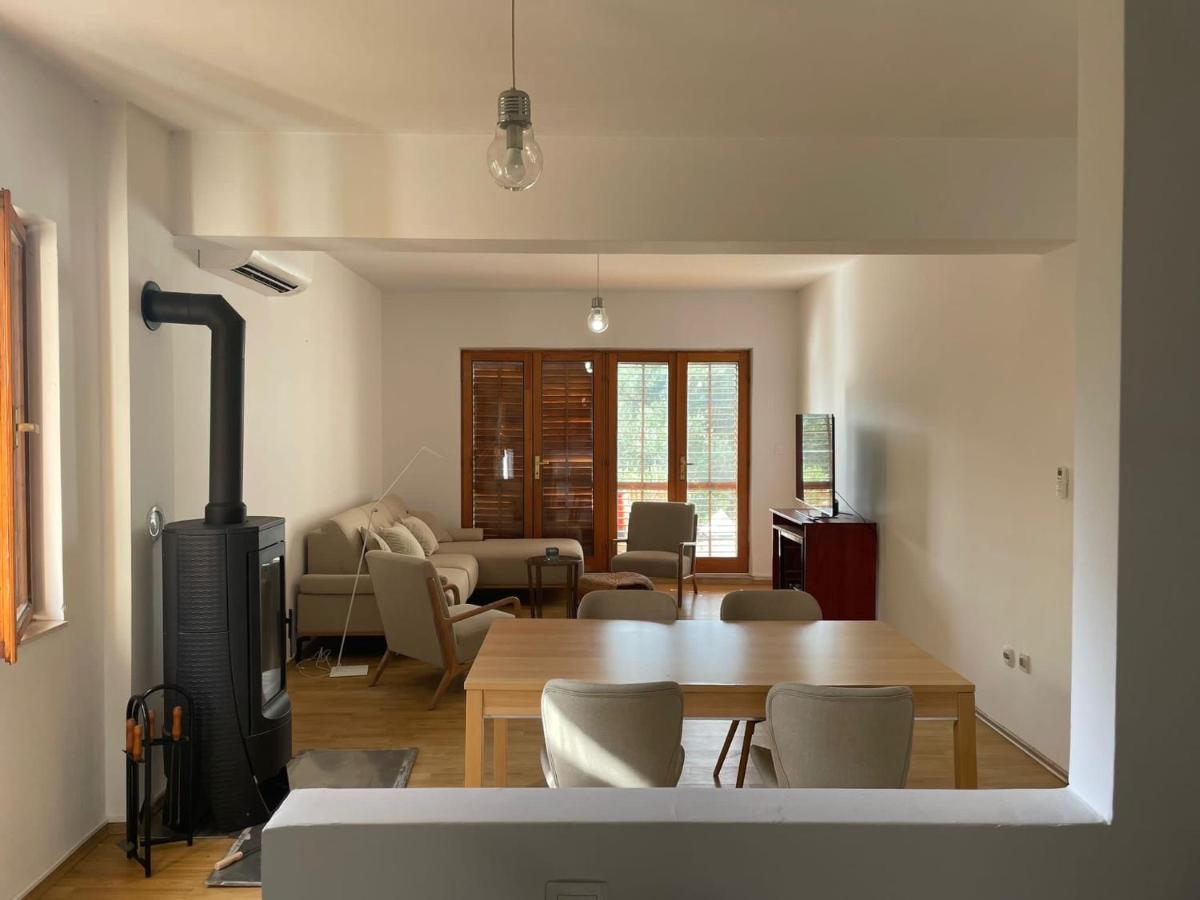 Six Bedroom Holiday Home Matea Ploce  Ngoại thất bức ảnh