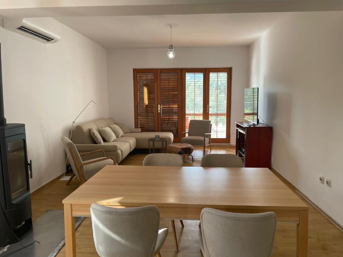 Six Bedroom Holiday Home Matea Ploce  Ngoại thất bức ảnh