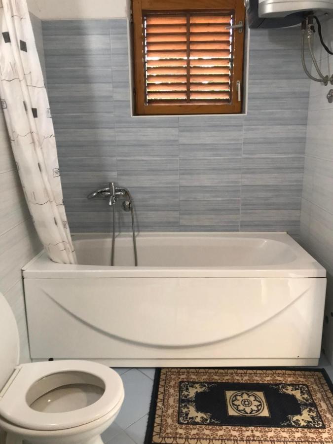 Six Bedroom Holiday Home Matea Ploce  Ngoại thất bức ảnh