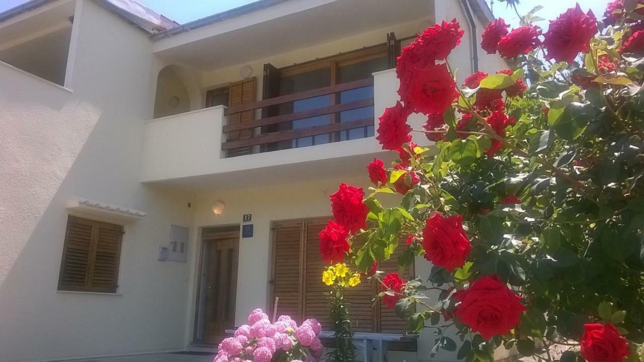 Six Bedroom Holiday Home Matea Ploce  Ngoại thất bức ảnh